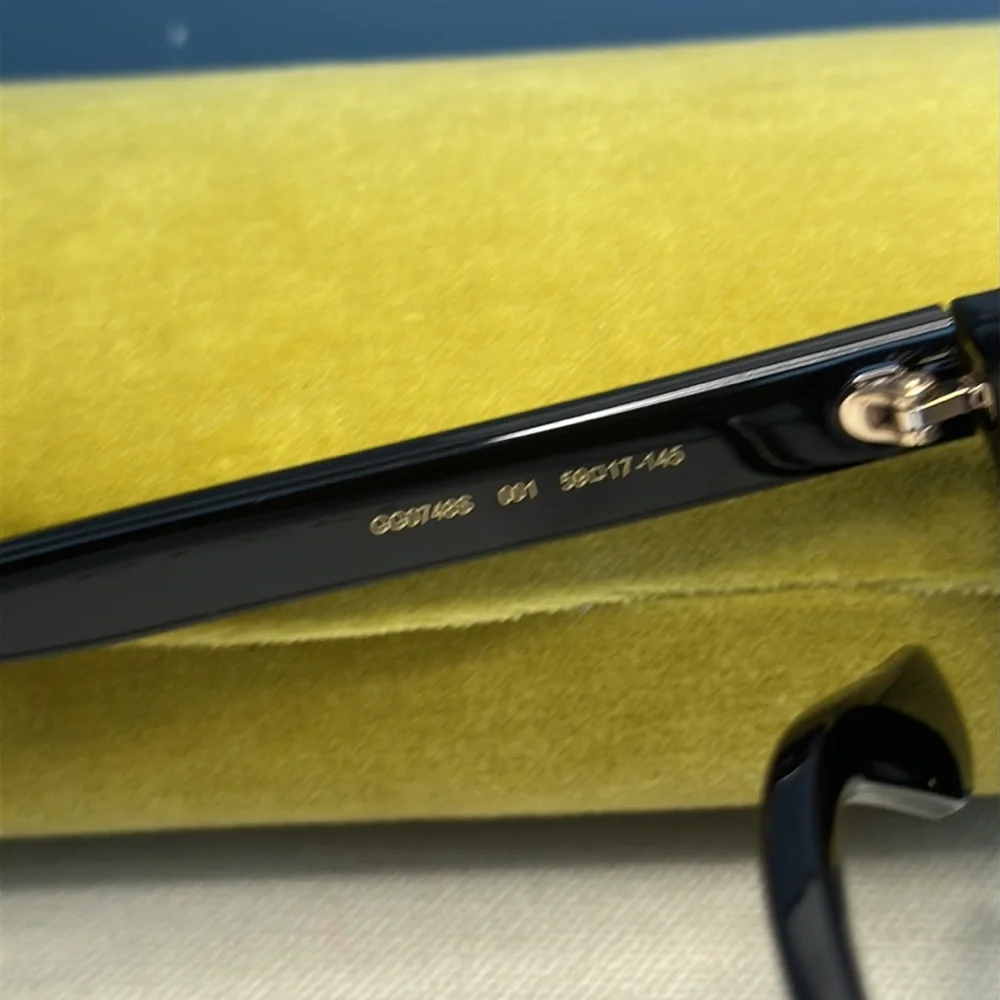 Gucci Eyewear GG0748s 001 oversized square-frame sunglasses